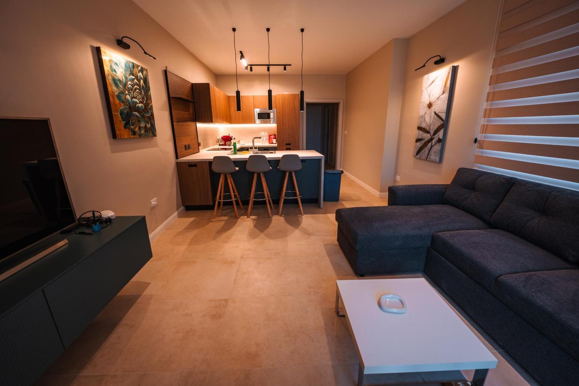 Modern 2 Bed & 2 Bth * Sliema