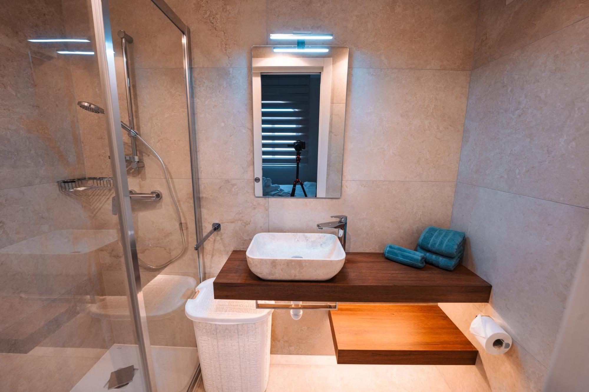 Modern 2 Bed & 2 Bth Sliema